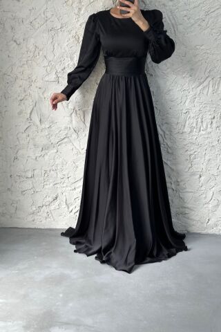 Büyüleyici Saten Kuşaklı Tesettür Abiye-Siyah