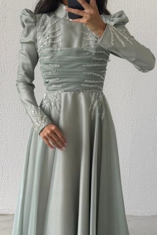 Elegant Stone Embroidered Pleated Organza Modest Evening Dress Mint Green