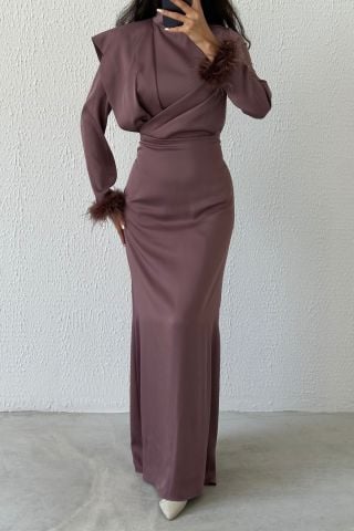 Feather Elegance: Shoulder Detailed Satin Hijab Evening Dress Mink