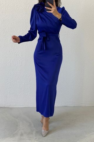 Gül Broş Detaylı Saten Tesettür Abiye Saks Mavisi