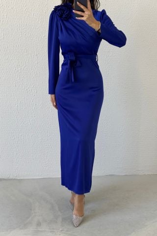 Gül Broş Detaylı Saten Tesettür Abiye Saks Mavisi
