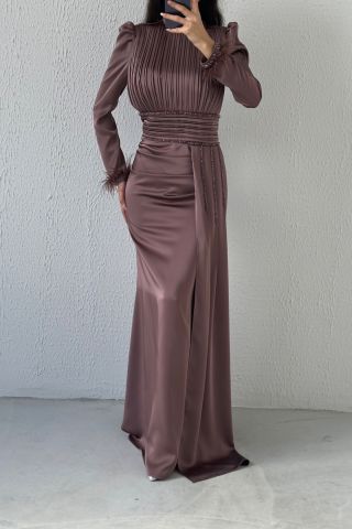 Üstü Ve Kuşağı Pliseli Saten Tesettür Abiye Vizon