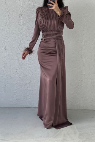 Üstü Ve Kuşağı Pliseli Saten Tesettür Abiye Vizon