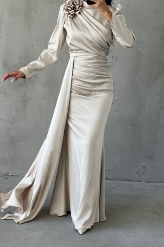 Omuzdan Çiçek Detaylı Drapeli Saten Tesettür Abiye Taş