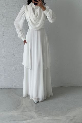 Şifon Büzgülü Taş Detaylı Tesettür Abiye Ekru