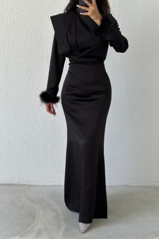 Tüy Zarafeti: Omuz Detaylı Saten Tesettür Abiye Siyah