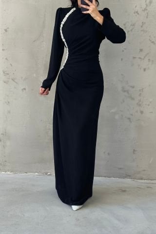 Elegant Stone Detailed Waist Pleated Crepe Hijab Evening Dress Black