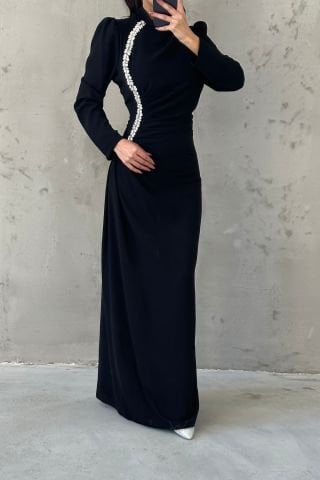 Elegant Stone Detailed Waist Pleated Crepe Hijab Evening Dress Black