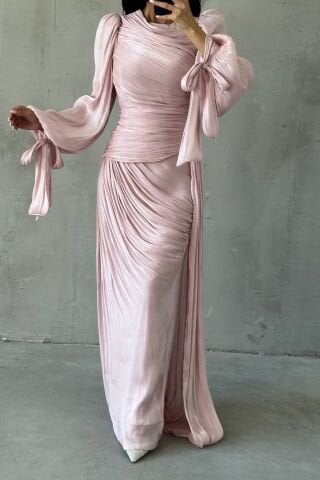 Flowing Fabric Tail Detailed Hijab Evening Dress Powder