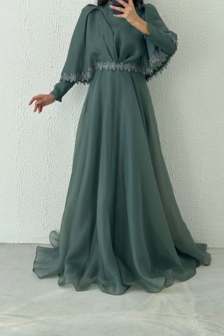 İşleme Detaylarıyla Eşsiz Organze Tesettür Abiye Mint Yeşili