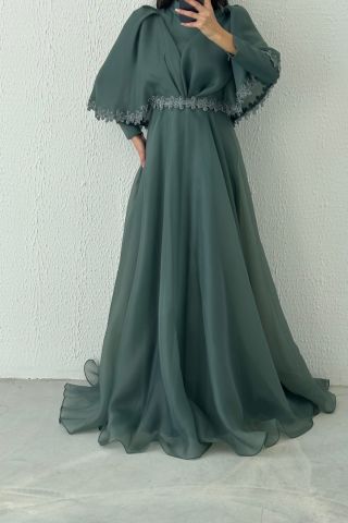 İşleme Detaylarıyla Eşsiz Organze Tesettür Abiye Mint Yeşili