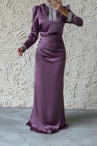 Jeweled Elegance: Satin Hijab Evening Dress with Sleeves and Stone Collar Lilac