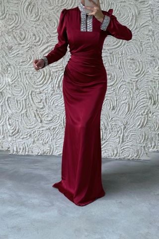 Jeweled Elegance: Satin Hijab Evening Dress with Sleeves and Stone Collar Claret Red