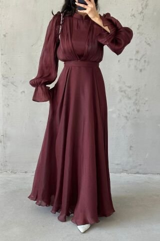 Zarif Kol Detaylı Janjan Tesettür Abiye Kahverengi