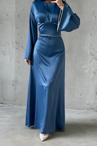 Kolları ve Beli İnci Taş Detaylı  Volan Kol Saten Tesettür Abiye İndigo