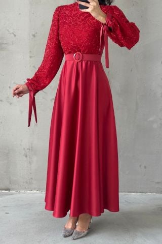 Embroidered Top Detail Belted Satin Hijab Evening Dress Red