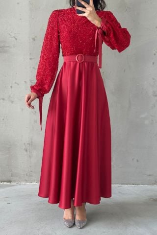 Embroidered Top Detail Belted Satin Hijab Evening Dress Red