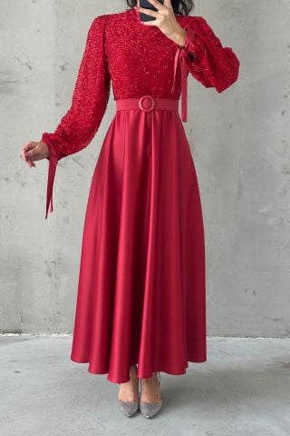 Embroidered Top Detail Belted Satin Hijab Evening Dress Red