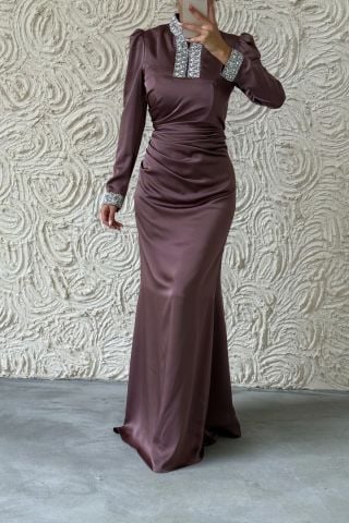 Jeweled Elegance: Satin Hijab Evening Dress Mink with Sleeves and Stone Collar