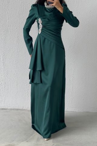 Eşsiz Detaylı Akıcı Saten Kumaş Tesettür Yeşil