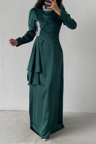 Eşsiz Detaylı Akıcı Saten Kumaş Tesettür Yeşil