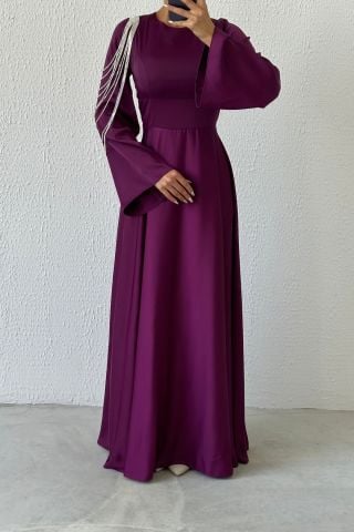 Zincir Işıltısı: Volan Kol Omuzdan Saten Tesettür Abiye Mürdüm