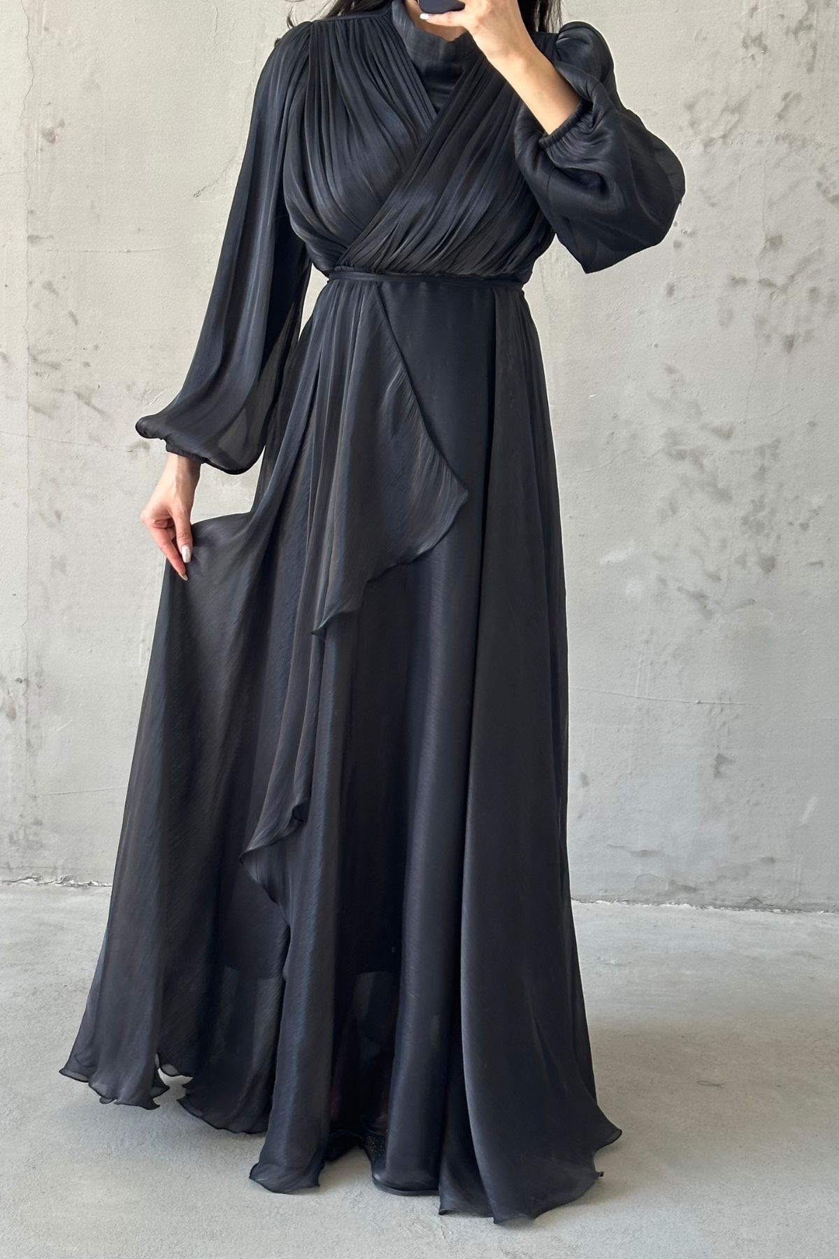 Modern Tasarım Fırfır Detaylı Janjan Tesettür Abiye Siyah