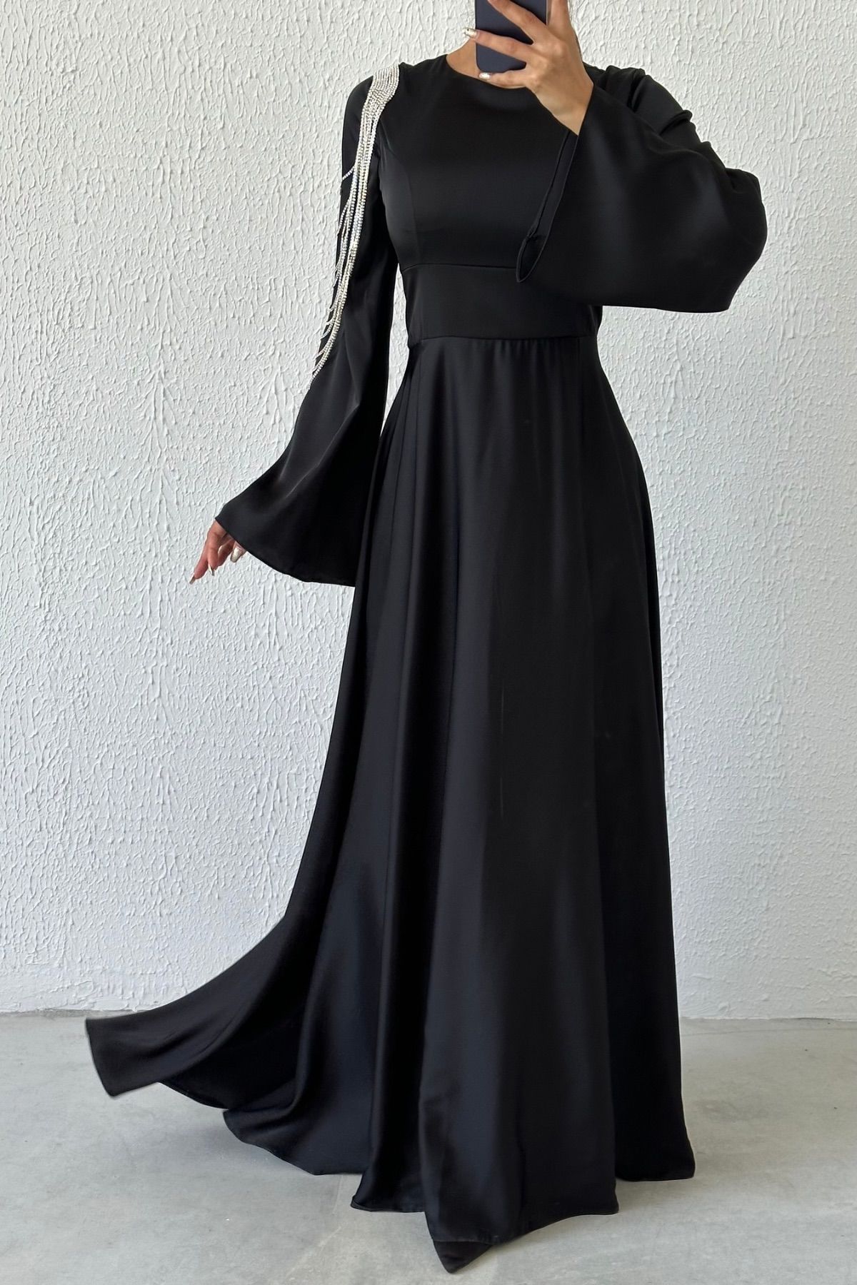 Chain Sparkle: Flounce Sleeve Off the Shoulder Satin Hijab Evening Dress Black