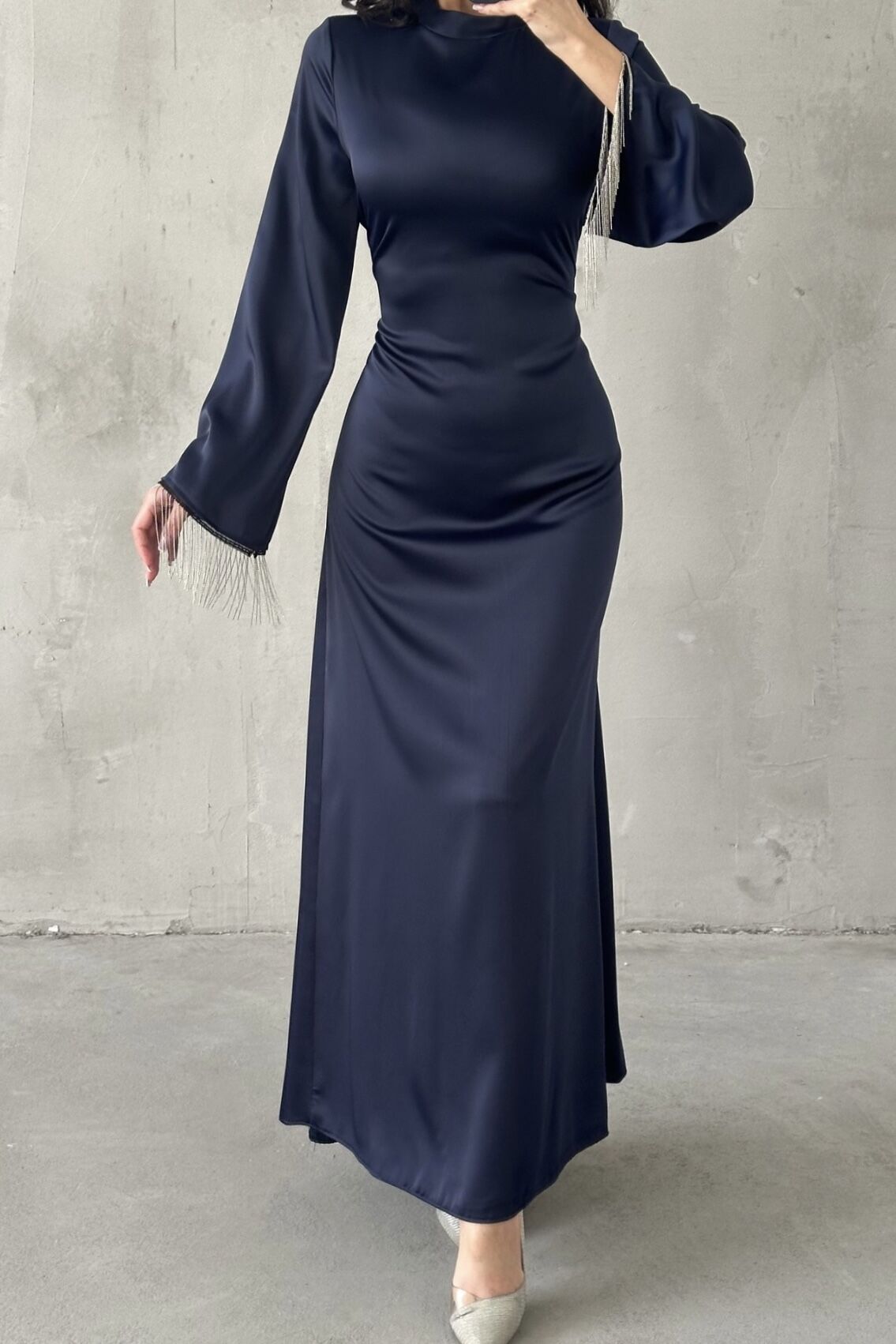 Satin Pearl: Flounce Sleeve Chain Detailed Hijab Evening Dress Navy Blue