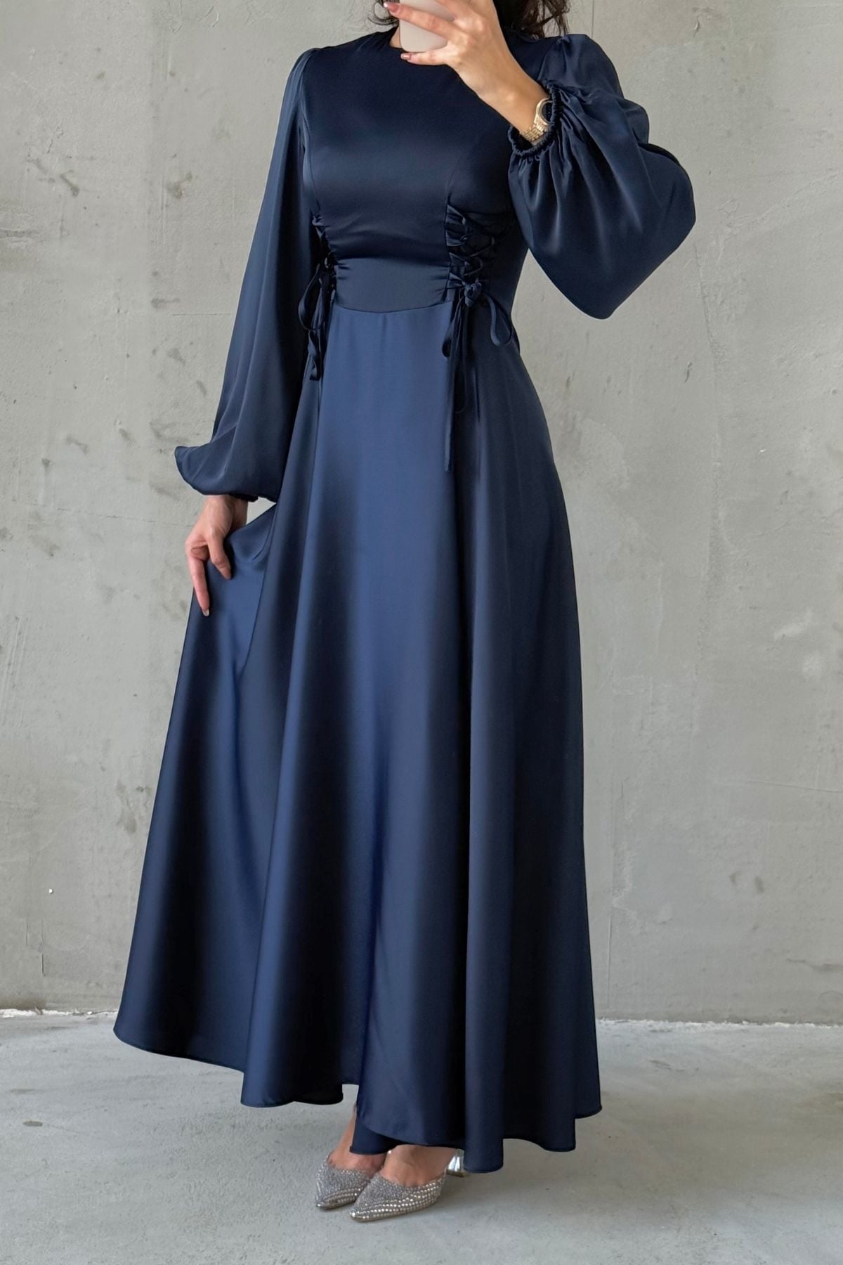 Belden Bağlamalı Balon Kol Saten Tesettür Abiye Lacivert