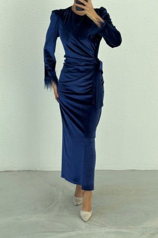 Pencil Velvet Hijab Evening Dress with Feather Sleeves, Embellished with Elegant Touches, Navy Blue