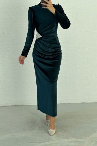 Beli Payet Detaylı Kadife Tesettür Abiye Yeşil