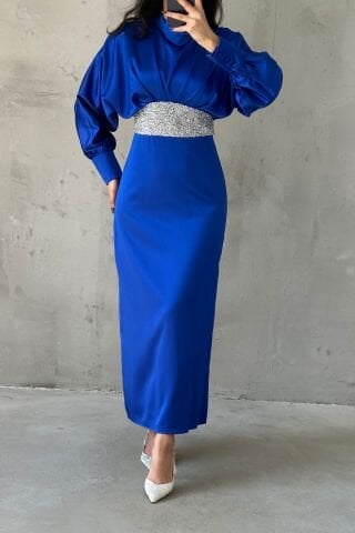 Modern Tasarım Kolu Düğmeli Saten Tesettür Abiye Saks Mavisi