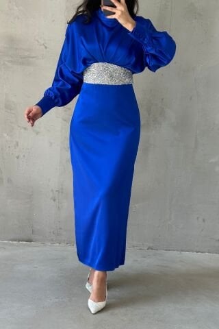 Modern Tasarım Kolu Düğmeli Saten Tesettür Abiye Saks Mavisi