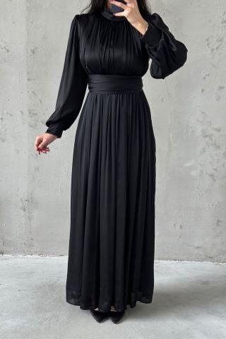 Zarif İnce Piliseli Organze Tesettür Abiye Siyah