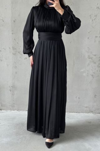 Zarif İnce Piliseli Organze Tesettür Abiye Siyah