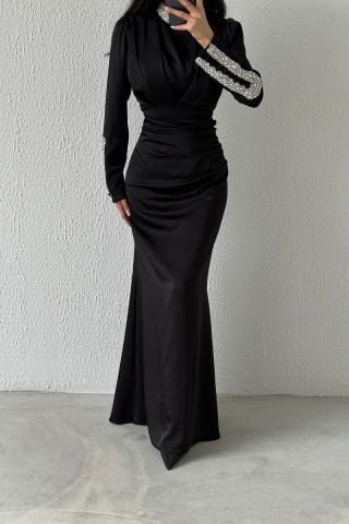 Moder Tasarım Kolu Ve Yakası Taş Detaylı Saten Tesettür Abiye Siyah