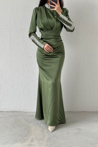 Moder Tasarım Kolu Ve Yakası Taş Detaylı Saten Tesettür Abiye Haki