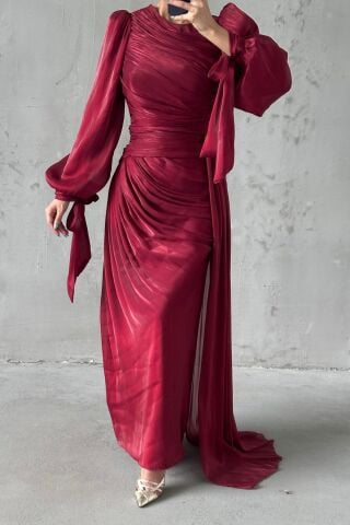 Akıcı Kumaş Kuyruk Detaylı Tesettür Abiye Bordo