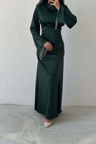 Saten İncisi: Volan Kol Zincir Detaylı Tesettür Abiye Yeşil