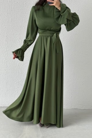 Volan Kol Detaylı Saten Tesettür Abiye Yeşil