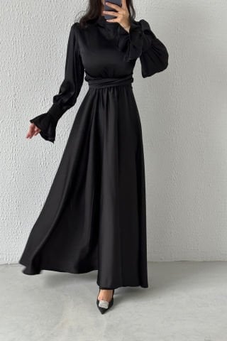 Volan Kol Detaylı Saten Tesettür Abiye Siyah