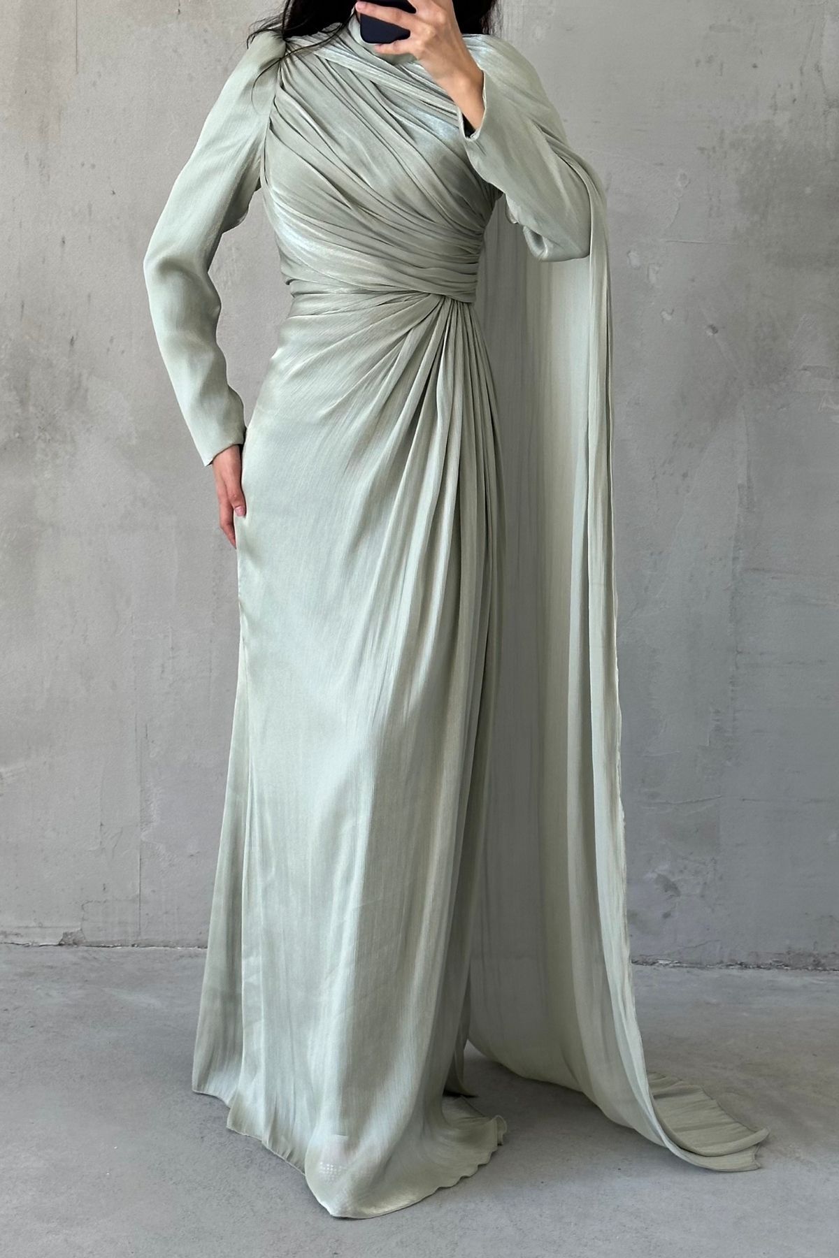 Omuzdan Pelerin Detaylı Janjan Tesettür Abiye Su Yeşili