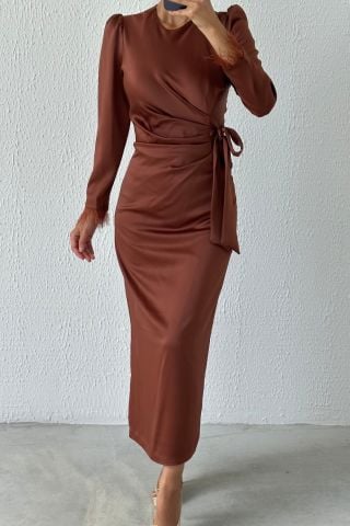 Kolu Tüylü Kalem Saten Tesettür Abiye Açık Kahve