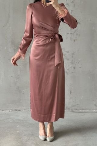 Kolu Tüylü Kalem Saten Tesettür Abiye Mürdüm