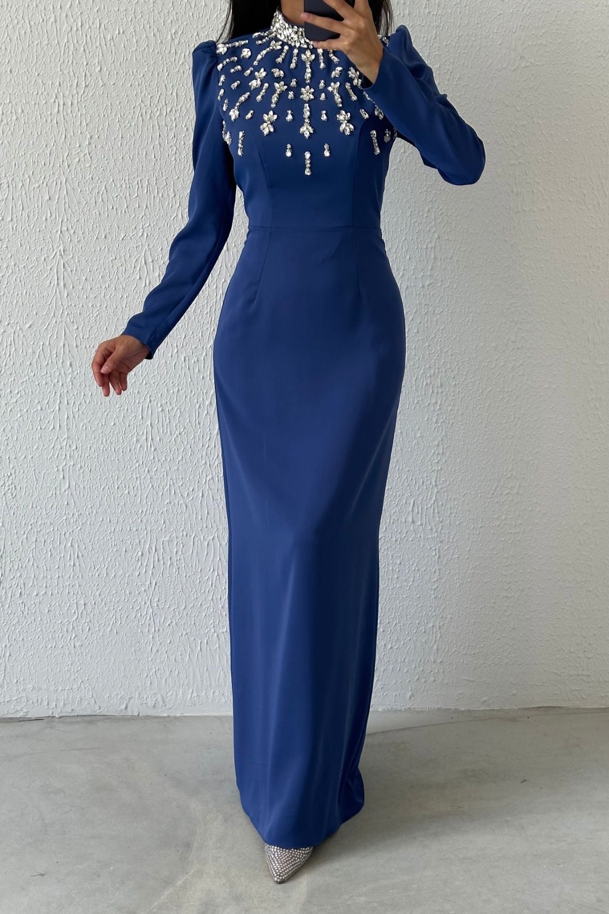 Shining Elegance: Stone Detailed Satin Hijab Evening Dress Indigo