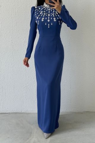 Işıldayan Zarafet: Taş Detaylı Saten Tesettür Abiye İndigo