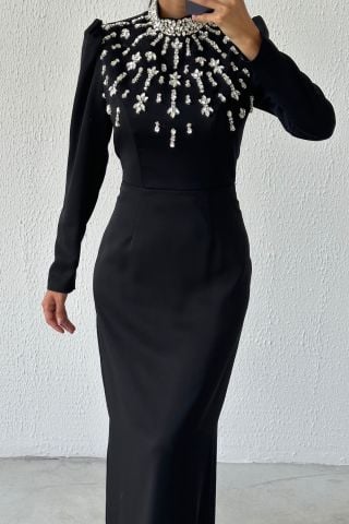 Shining Elegance: Stone Detailed Satin Hijab Evening Dress Black