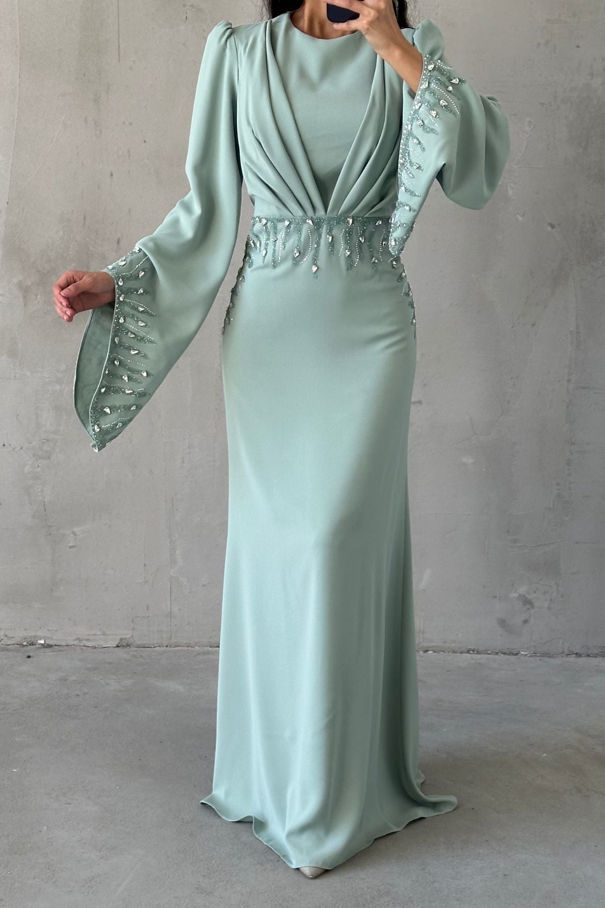 Işıltı Detaylı Adriyana Tesettür Abiye Mint Yeşili