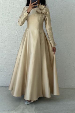 Broş Detaylı Asil Saten Tesettür Abiye Gold